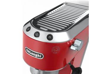 Кофеварка эспрессо Delonghi EC680R 1350Вт красный