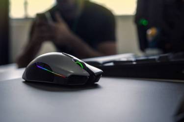 Мышь Razer Lancehead черный лазерная (16000dpi) беспроводная BT4.0 игровая (4but)