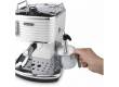 Кофеварка эспрессо Delonghi Scultura ECZ351.W 1100Вт белый/серебристый