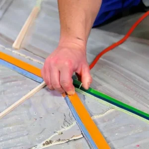 Монтаж проводки в полу под стяжку инструкция